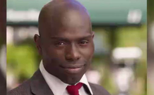 事实上,大部分非洲人都是下面这个样子的,男子一般都是光头,女人都是