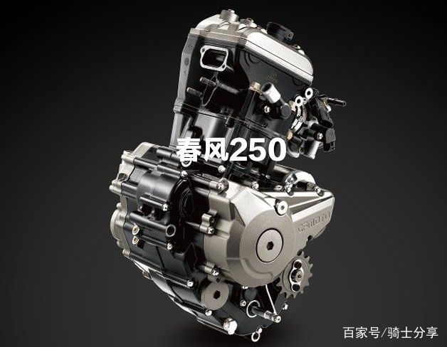 动力方面 新感觉都市战狼250搭载一款双缸水冷电喷发动机,从它的