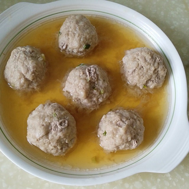 清蒸肉圆,做法十分简单,小孩好喜欢吃!