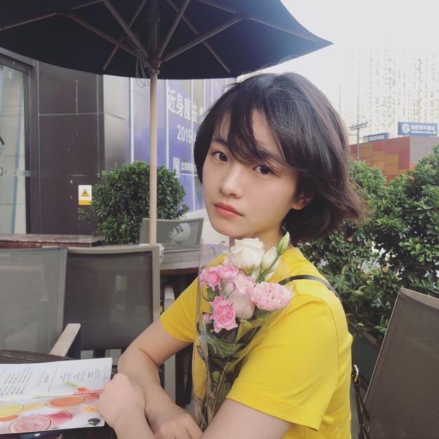 被小欢喜乔英子圈粉了又甜又美又会穿的小仙女谁不喜欢呢