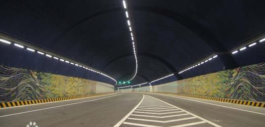 中国最长的海底隧道:青岛胶州湾海底隧道