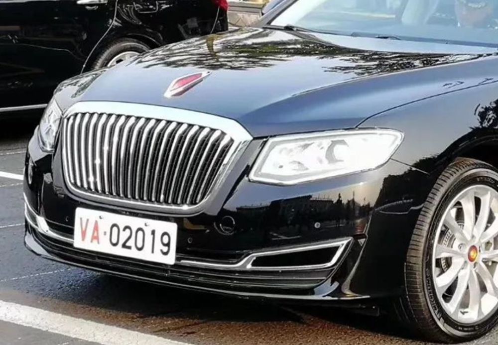 红旗h7再次现身长安街,"va2019"车牌让它光芒四射!