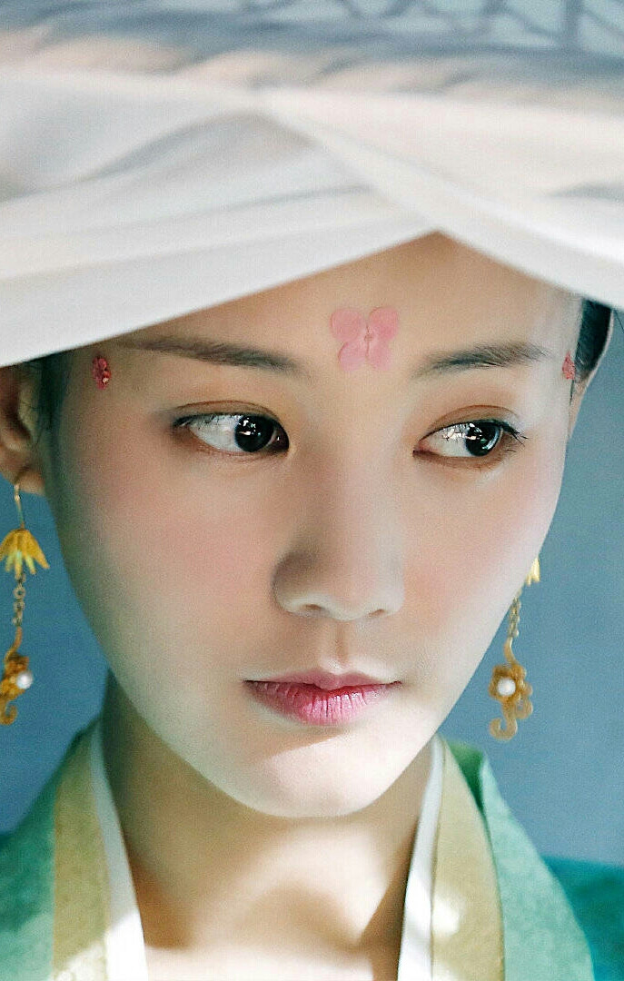 《鹤唳华亭》男女主深情合集,情侣对视满是爱,这对cp请锁住