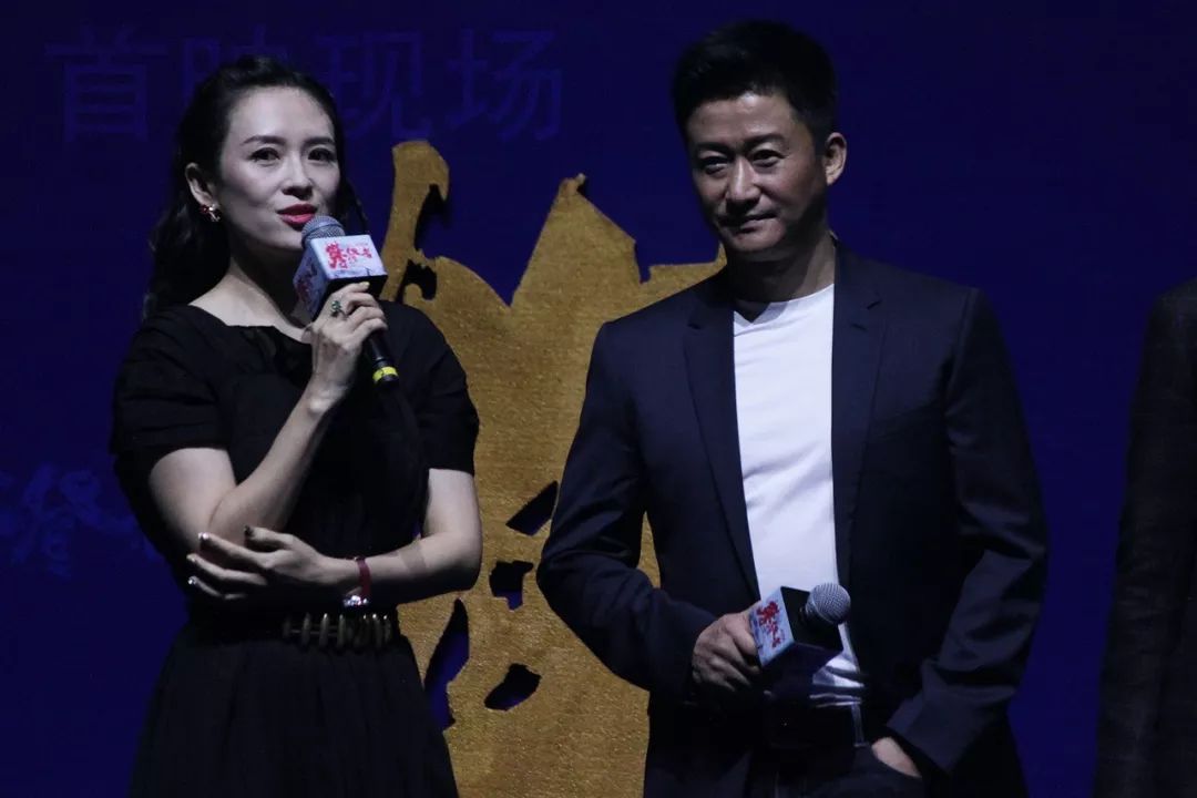 吴京不止是硬汉,18年前他和章子怡合作,被评价像小精灵