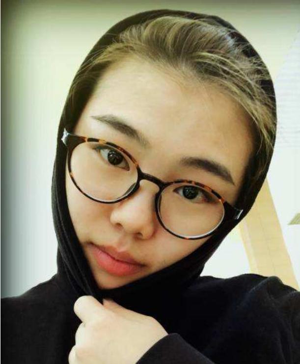 在18岁成人礼的时候高丫才知道此事.