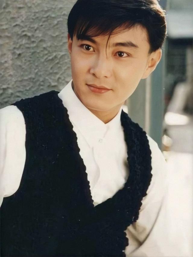 张卫健年轻时这颜值是贾宝玉和蓝忘机不二人选太逆天