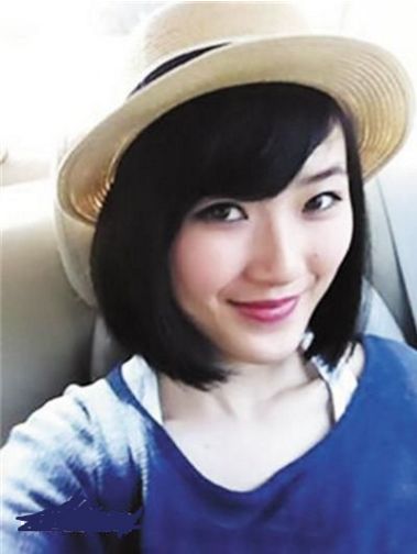 冯小刚27岁女儿近照,冯导:"女儿长得像我,但不难看"