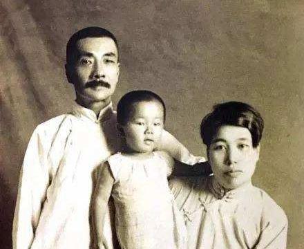 鲁迅长孙,周海婴之子周令飞近况,他与老婆张纯华的爱情故事|周璟馨_新浪新闻