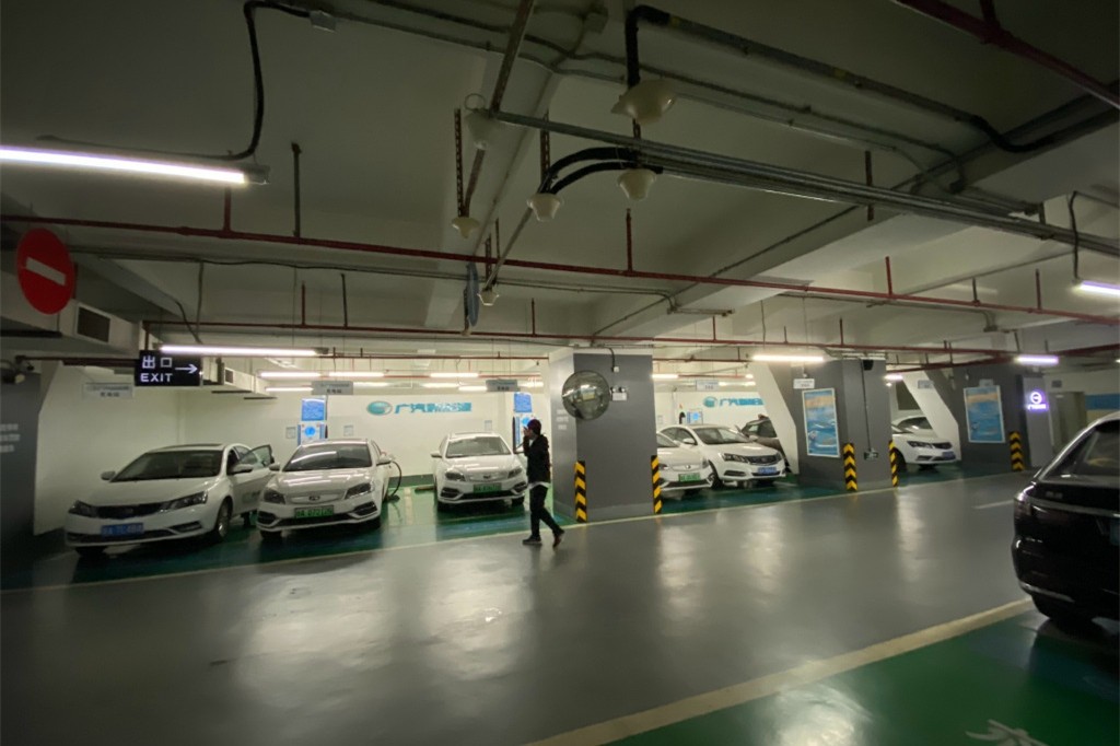 补贴退坡后销量下跌四成 新能源凭啥取代燃油车？