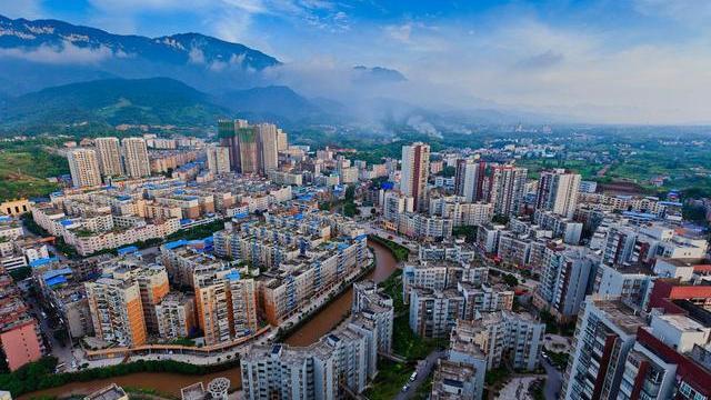 兰渝铁路支线上的火车终点站——华蓥南站|华蓥|兰渝铁路|支线_新浪新