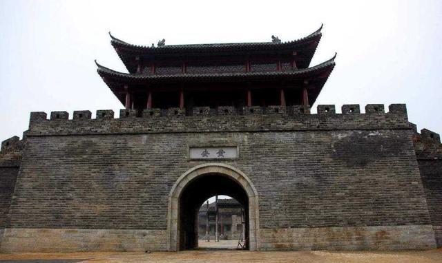 古代的城门为何都是朝里开,而不是朝外开