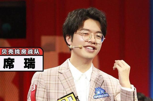 《奇葩说》辩题结合情感和人工智能,选手席瑞展现语言魅力