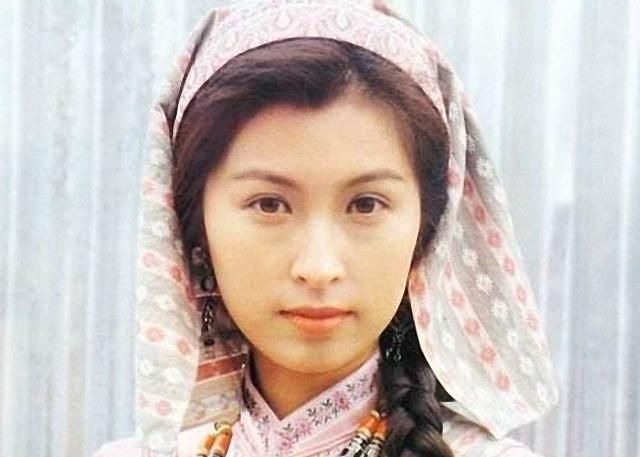 相差3岁夫妻,妻子才华横溢是选秀冠军,如今老公越来越红!