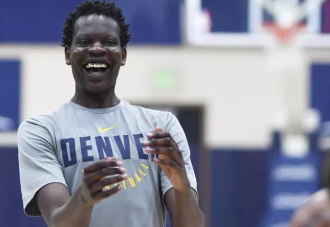 波尔波尔被掘金从发展联盟召回他几天后会被再次下放