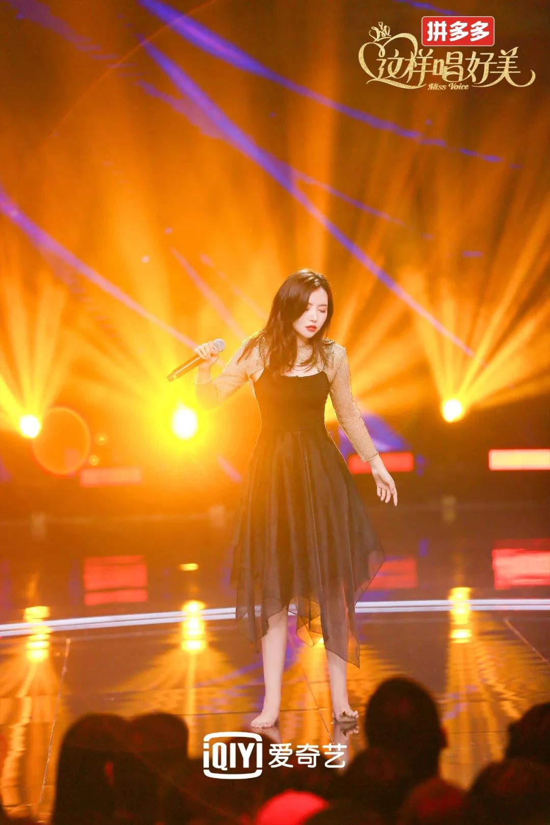 《这样唱好美》刘美麟大胆突破 赤脚演唱《橄榄树》