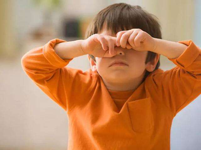 宝宝频繁揉眼睛,宝妈们注意了,小心是炎症找上门