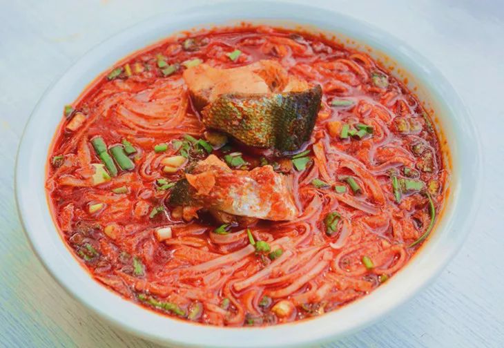 一碗鲜香热辣的鱼粉,是郴州人开启美好一天的正确打开方式!