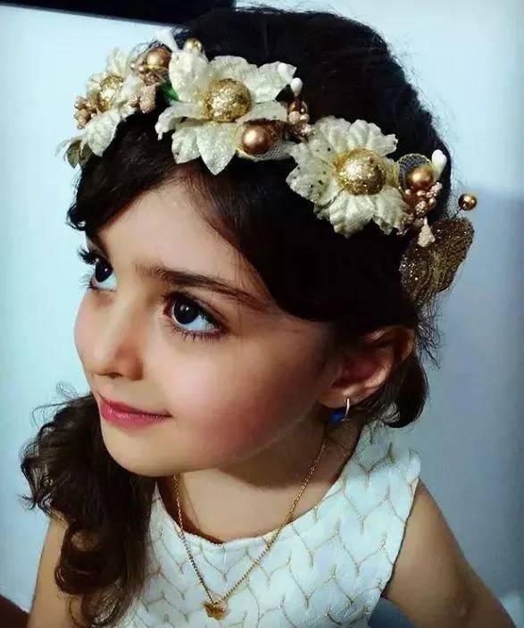 8岁女孩太美帅爸爸辞职给她做保镖这大概就是小仙女的样子吧