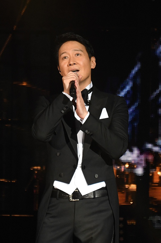 53岁黎明25年首次台北举行演唱会 舞台热舞尽显天王本色