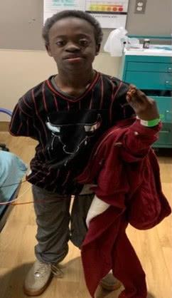 儿子身患唐氏综合征,母亲因将其遗弃被捕,却得到妈妈团的支持