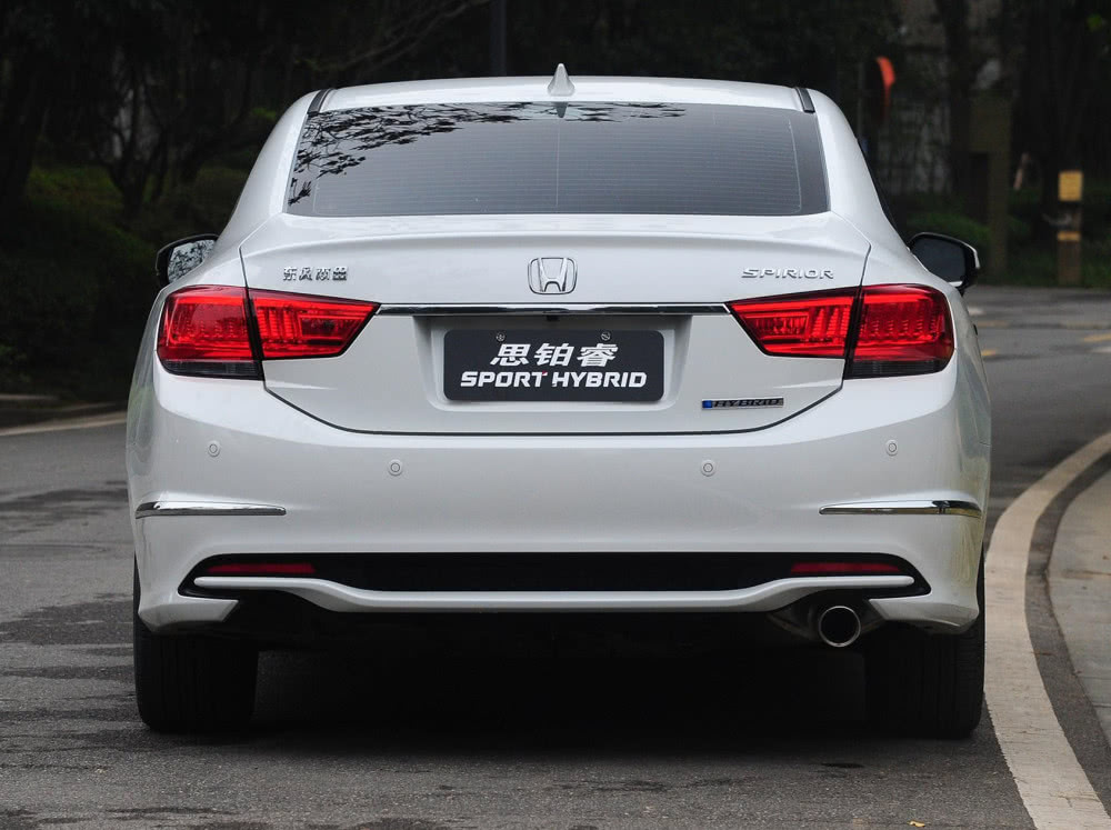 本田争气了,全新思铂睿比天籁还亮眼,油耗6l选啥丰田大众