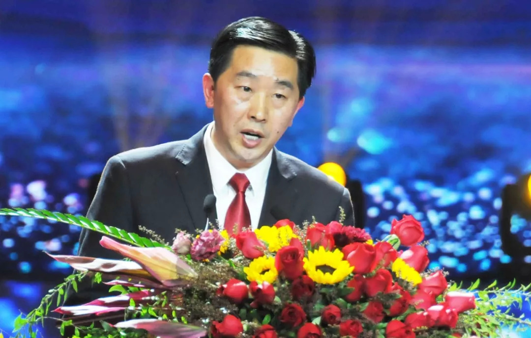 茅台酒股份公司副总经理,茅台酱香酒公司党委书记,董事长李明灿对于