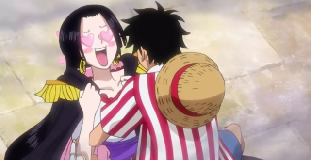 路飞无意中看到女帝洗澡,一句话暴露本性,网友:原来也喜欢女帝