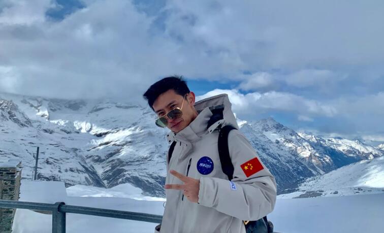 斗鱼土豪炮轰正直博,还曾扬言1500w弄垮td,身份却是看门的?