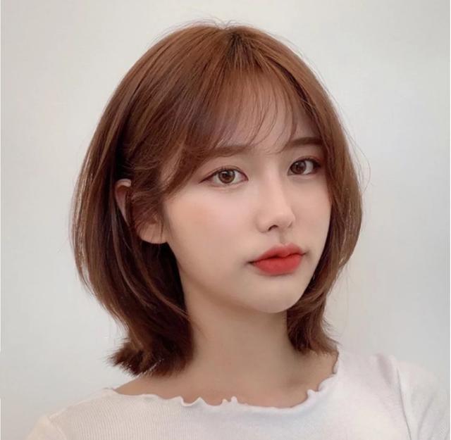 2020年很流行的3种锁骨卷减龄还显脸小任何年龄都适合