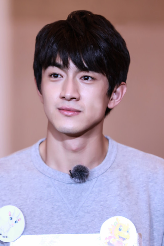 林更新又被强塞女友女方疑与王思聪有染三人关系成迷