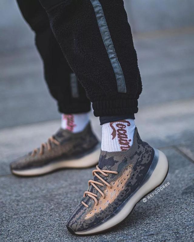 yeezy boost 380新配色"mist"上脚效果预览