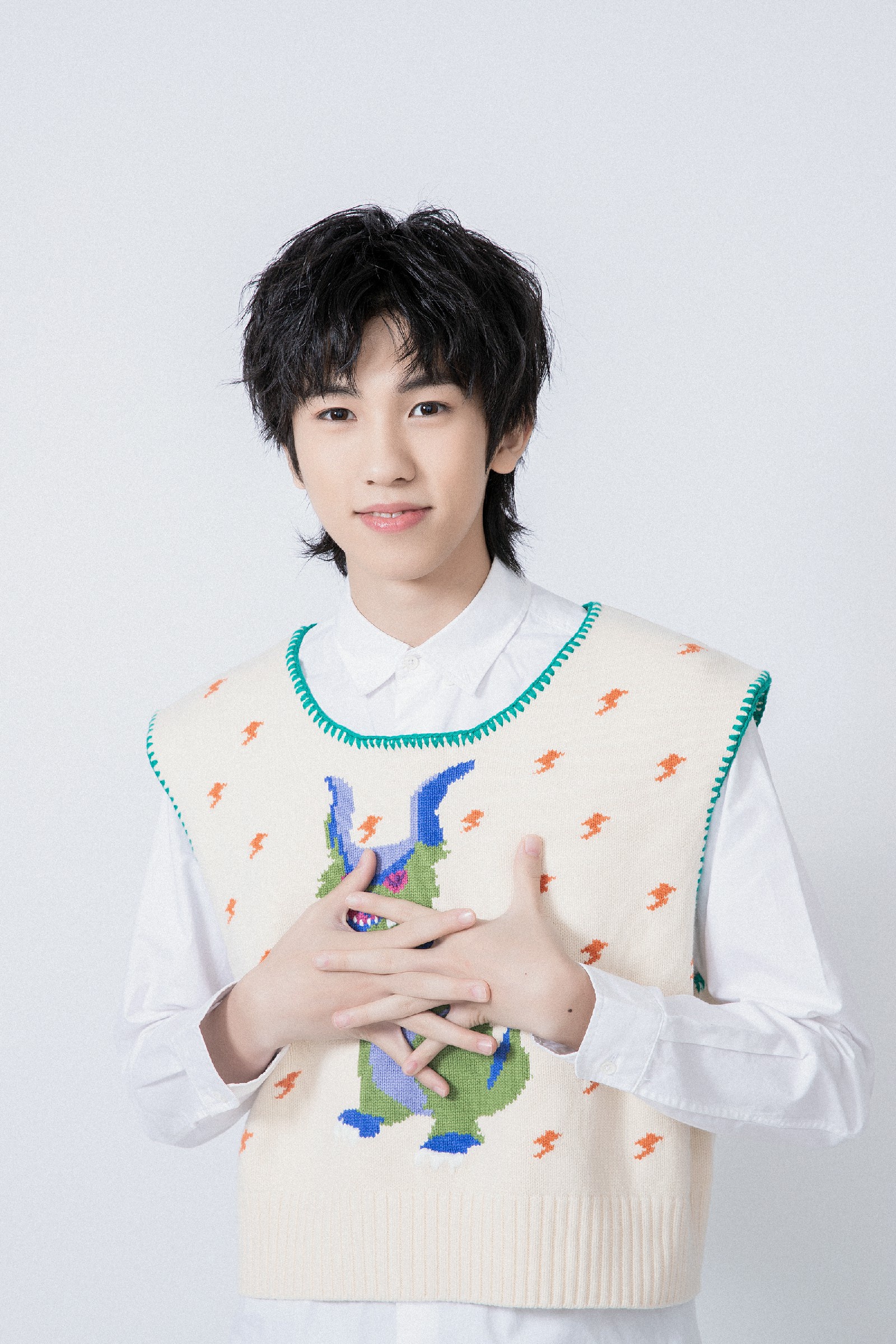 易安音乐社林墨单曲《和自己对话》上线 少年暖音诉说成长历程