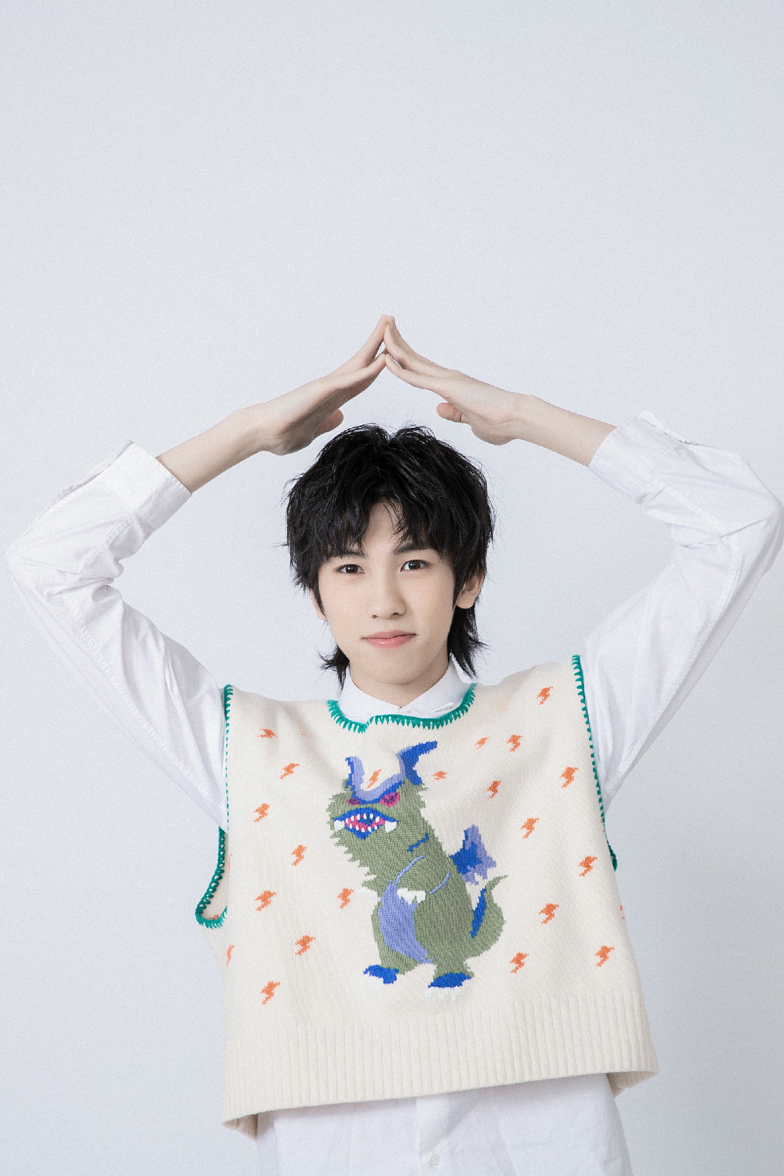 易安音乐社林墨单曲《和自己对话》上线 少年暖音诉说成长历程