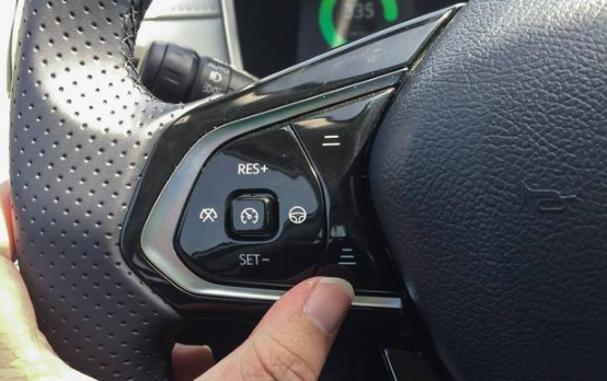 汽车上最没用的几项配置，几乎是摆设，别再花冤枉钱了！