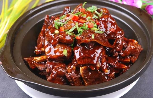 红烧羊肉的做法,这三个技巧,不膻不腻,鲜美嫩滑