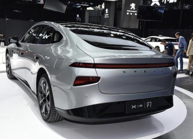 小鹏P7参数曝光，27万你会选这样一台纯电动车型吗？