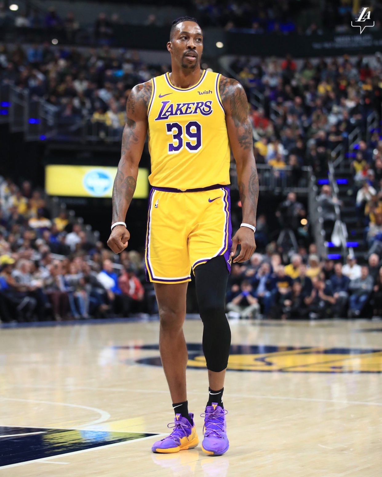 霍华德10中10刷2新高,湖人输球魔兽却打出最佳一战