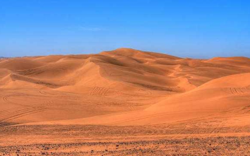 这个大平台的名字叫"沙丘",根据《广宗县志》的记载可知,广宗全境地势