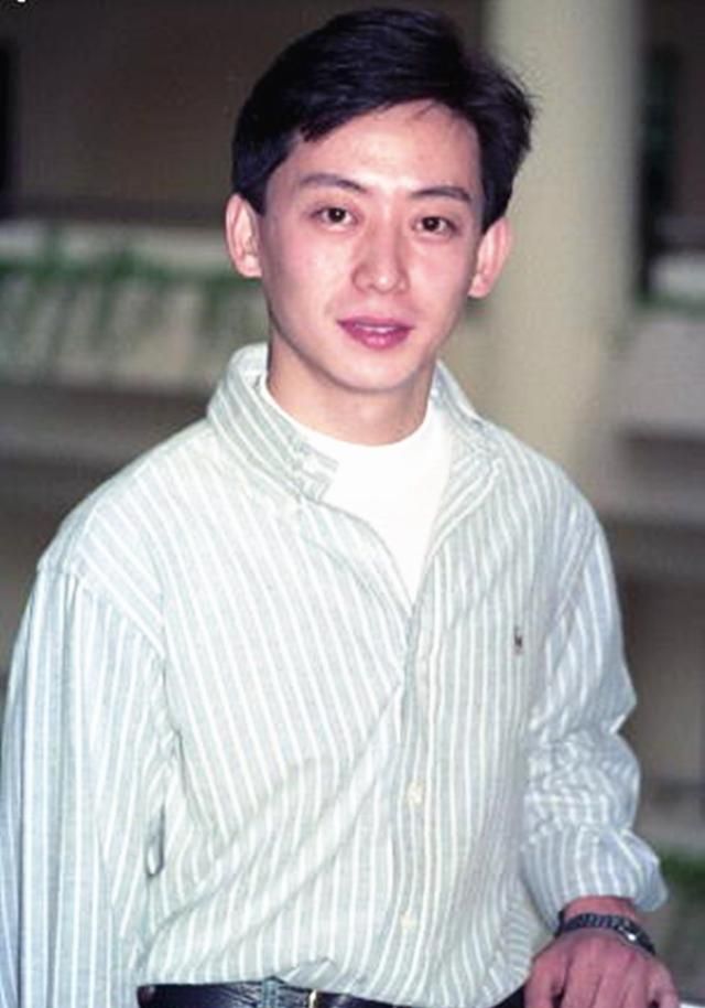 57岁"琼瑶男配"刘子蔚近照,苍老难认但气质依旧|刘子蔚|岳翎|琼瑶