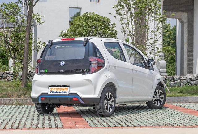 江铃e200l/e200n新车型上市 售6.08万起