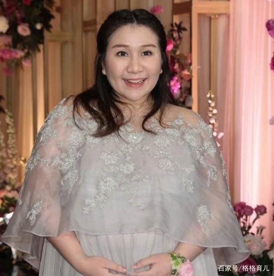 狐大医:赌王胖女儿提前生娃!胖妈妈怎么坐月子是个难题