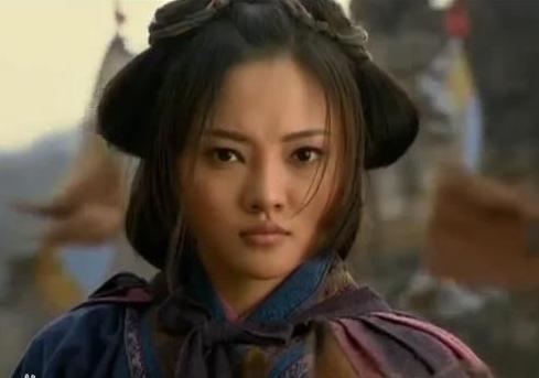 梁山中女子不多,孙二娘和顾大嫂外号大虫夜叉,长相自然不敢恭维,扈