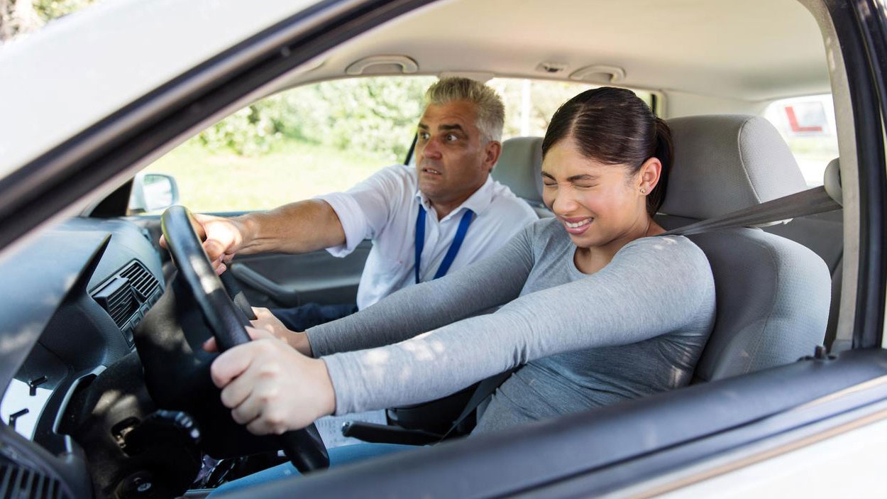 中国人为什么拿了驾照还不会开车？