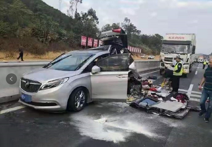 碰撞测试不行,事故中还是不行,别克gl8安全性到底多差?