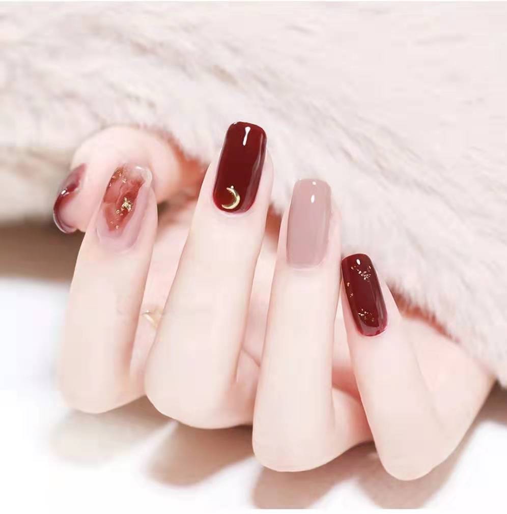 2019冬季美甲合集,这4款高级不撞款,巨显手白|美甲|焦糖色|磨砂_新浪