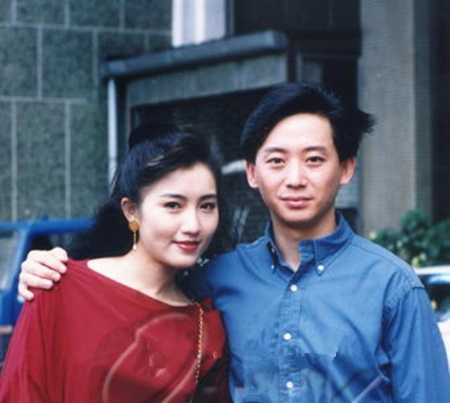 苍老难认但气质依旧,婚恋状况成谜|刘子蔚|岳翎|琼瑶_新浪新闻