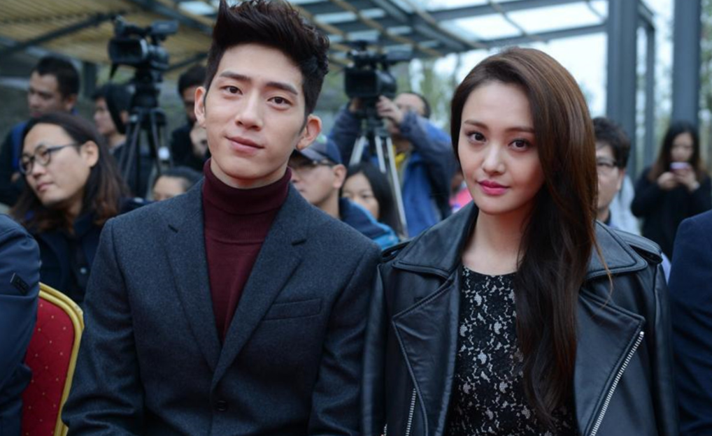 郑爽人缘有多好?众明星为冯小刚新电影站台,来的都是她好友