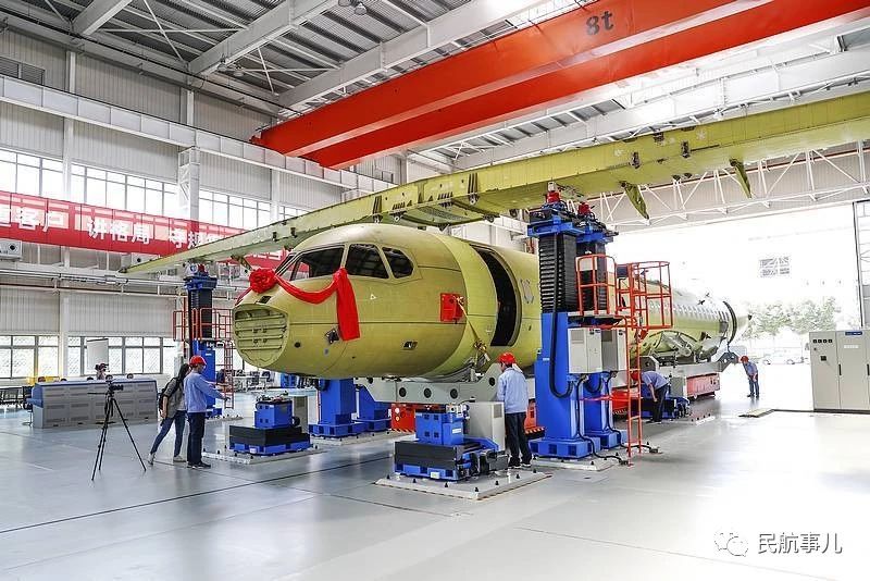 700新舟700先进性:采用了高效的气动设计,最先进的普惠pw150c发动机