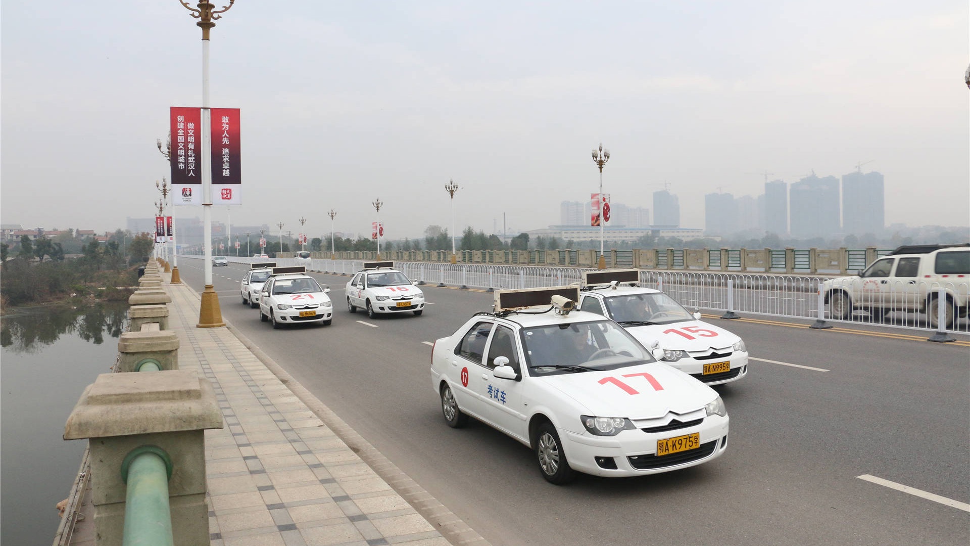 中国人为什么拿了驾照还不会开车？