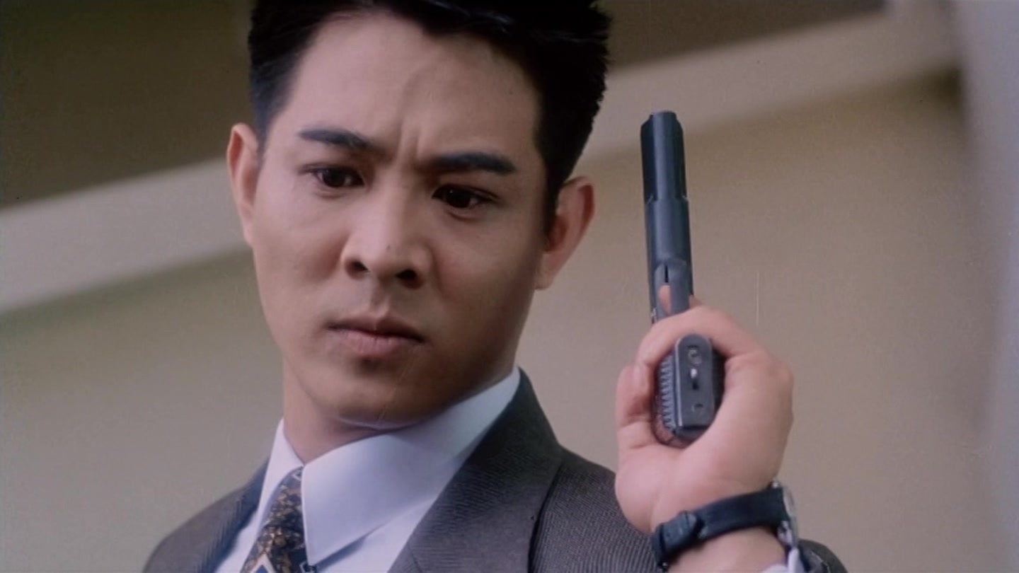 李连杰的功夫电影在国际上的影响力比起成龙也毫不逊色,而且相比成龙